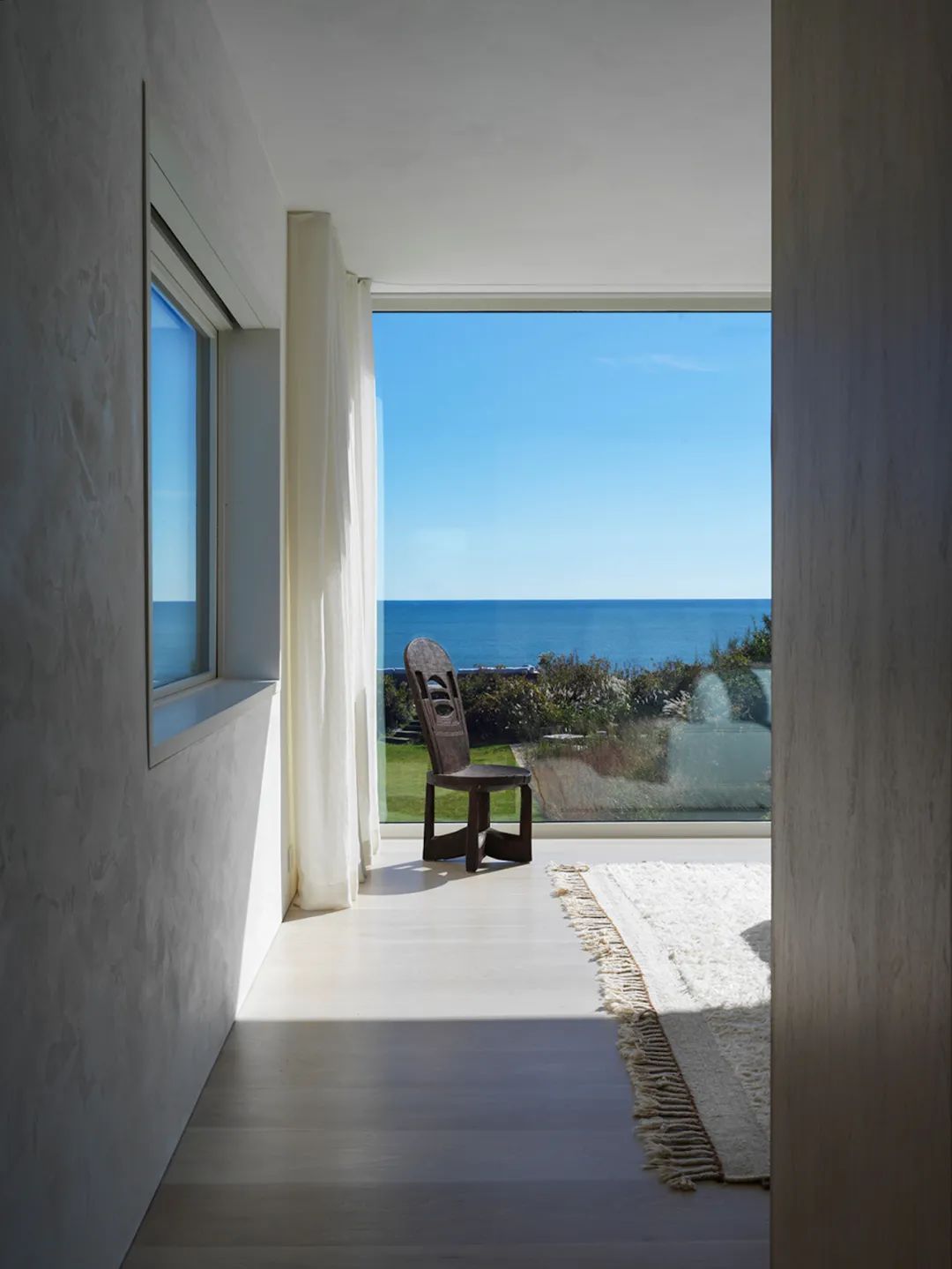 紐約長島玻璃度假別墅室內設計／Alexander Design