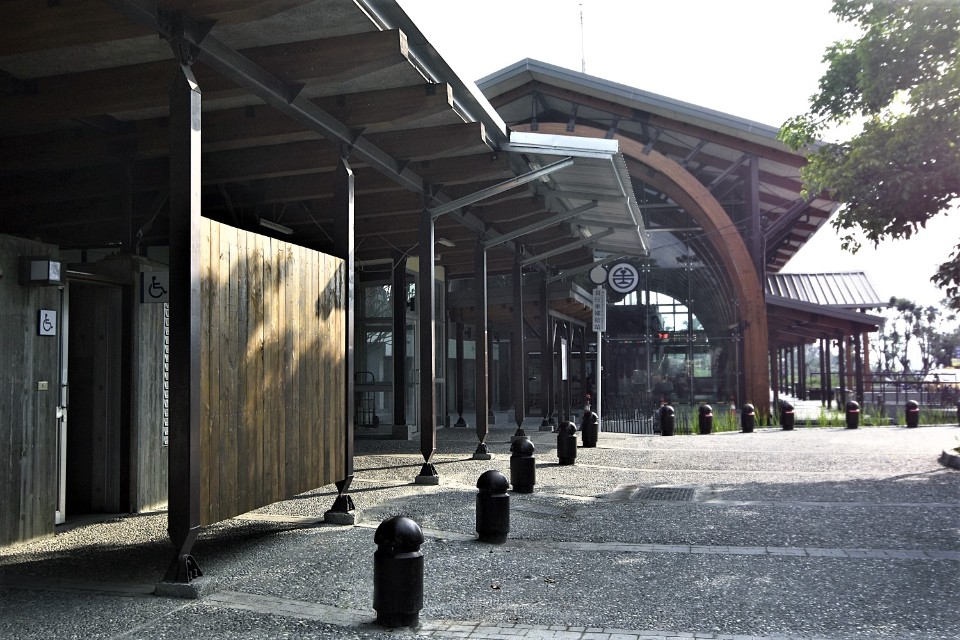 空間延續性；攝影／李佳臻 池上車站／大藏聯合建築師事務所