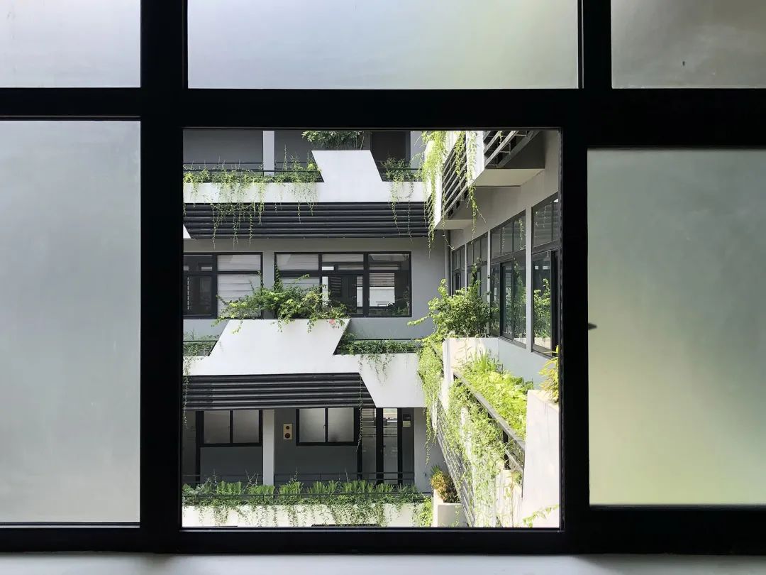 越南高等數學研究所／1+1>2 Architects