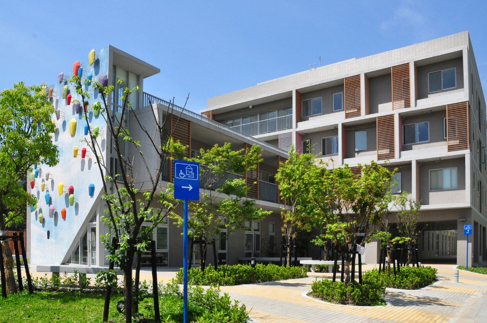新北市綜合福利服務大樓/境向聯合建築師事務所