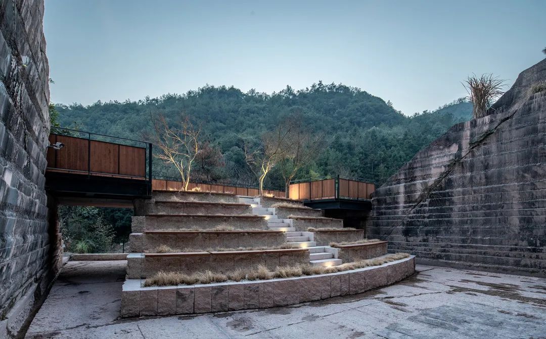 浙江縉雲石宕／徐甜甜 DnA 建築師事務所