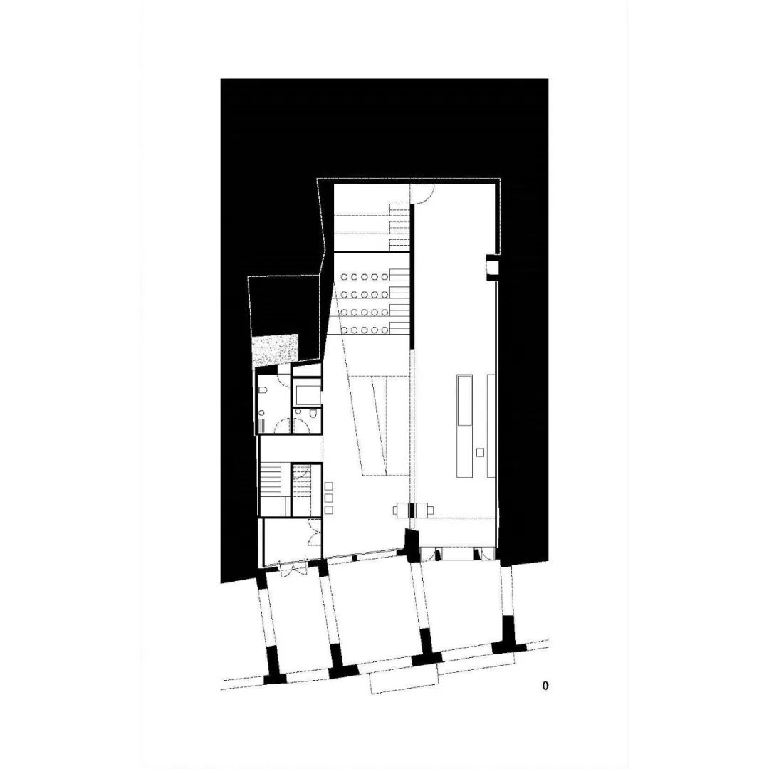 平面圖 Plan 西班牙維戈大學在市區的新總部 Edificio Redeiras - Universidade de Vigo／Abalo Alonso Arquitectos