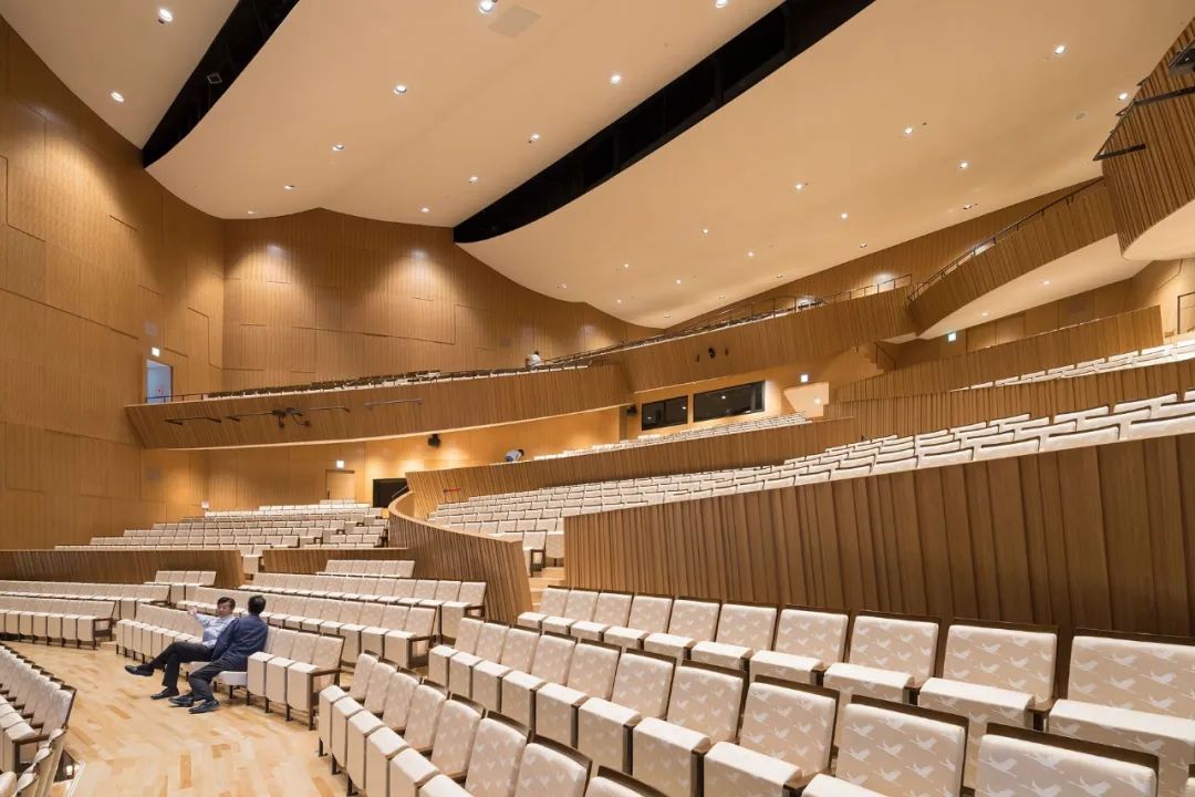 音樂廳 Shogin Tact Tsuruoka 荘銀タクト鶴岡 (鶴岡市文化会館)／SANAA+Shinbo Architects + Ishikawa Architects