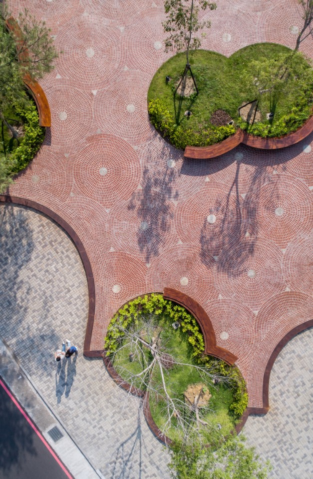 幸福廣場陶磚鋪面 新竹幸福廣場／嶼山工房 林聖峰