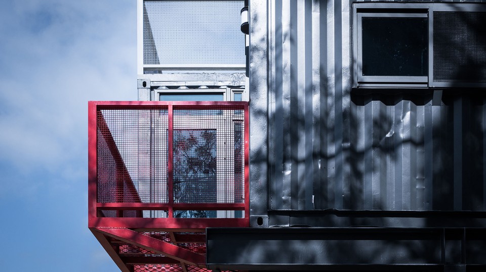 陽台 container house 台中貨櫃屋 漂浮之屋／七澄建築