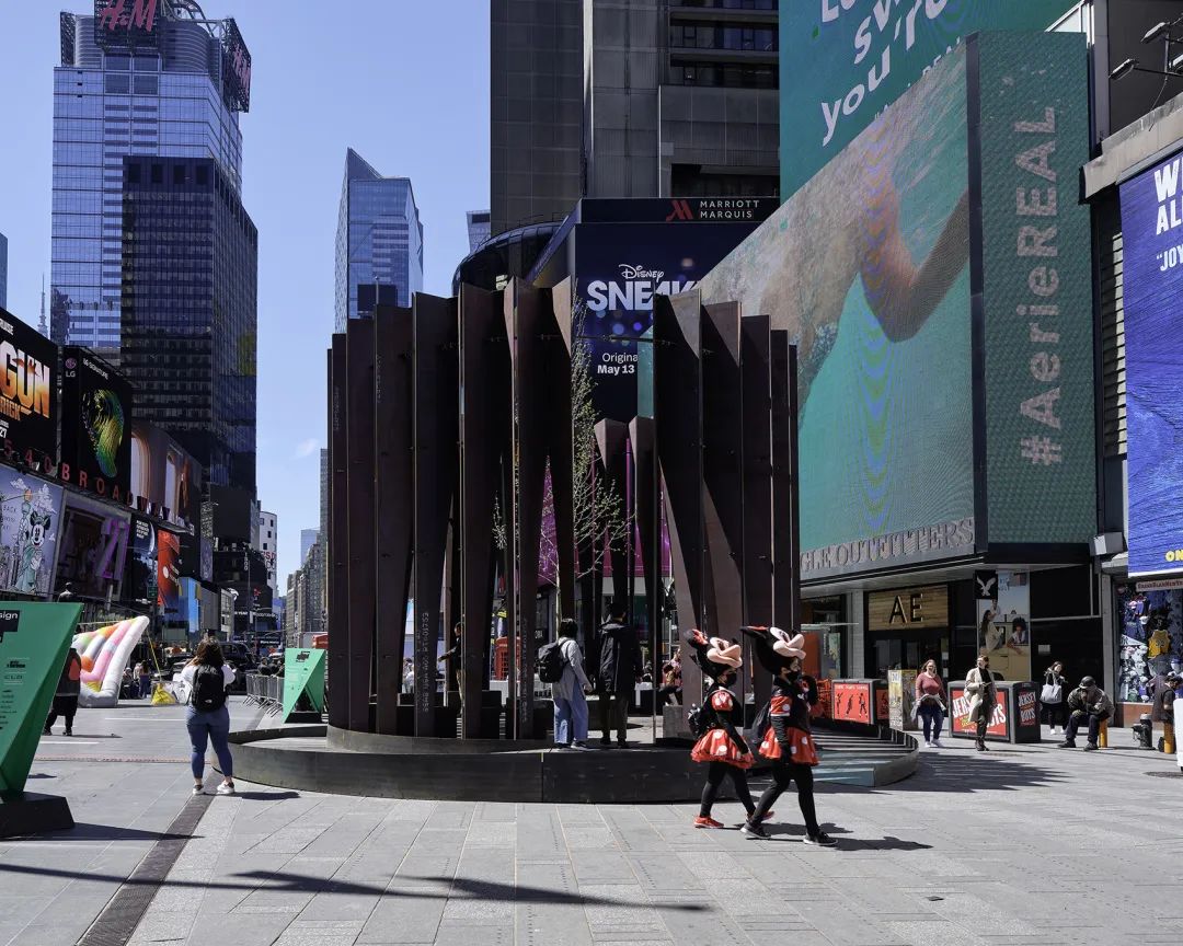 耐候鋼片組構的空間，吸引人們停留 NYCxDesign Festival 紐約設計節空間裝置Filter／CLB Architects