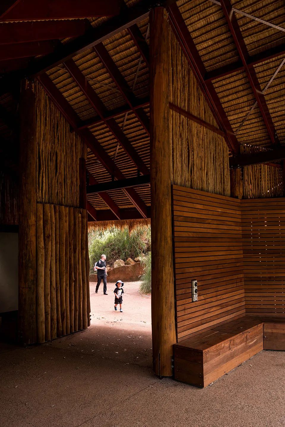 遊客出入口 澳州伯斯動物園獅子展區Perth Zoo Orang-utan Exhibit ／Iredale Pedersen Hook