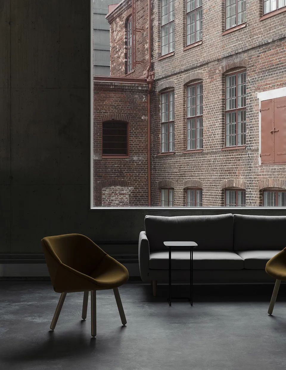 透過開窗望向舊建築立面 赫爾辛基藝術大學University of the Arts Helsinki／JKMM Architects