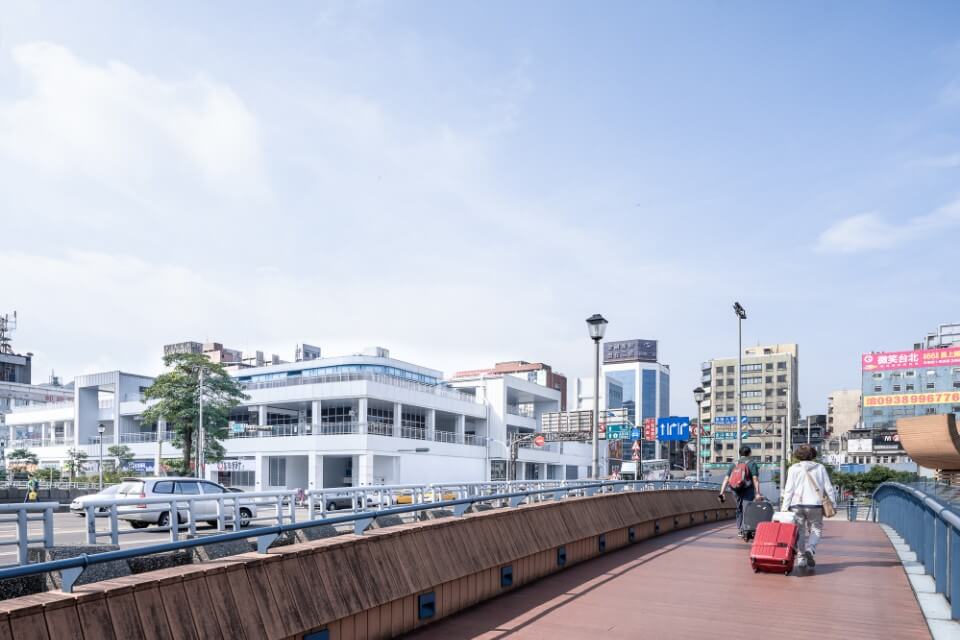E-square基隆東岸廣場／梁豫漳、蔡大仁、吳明杰 禾磊建築