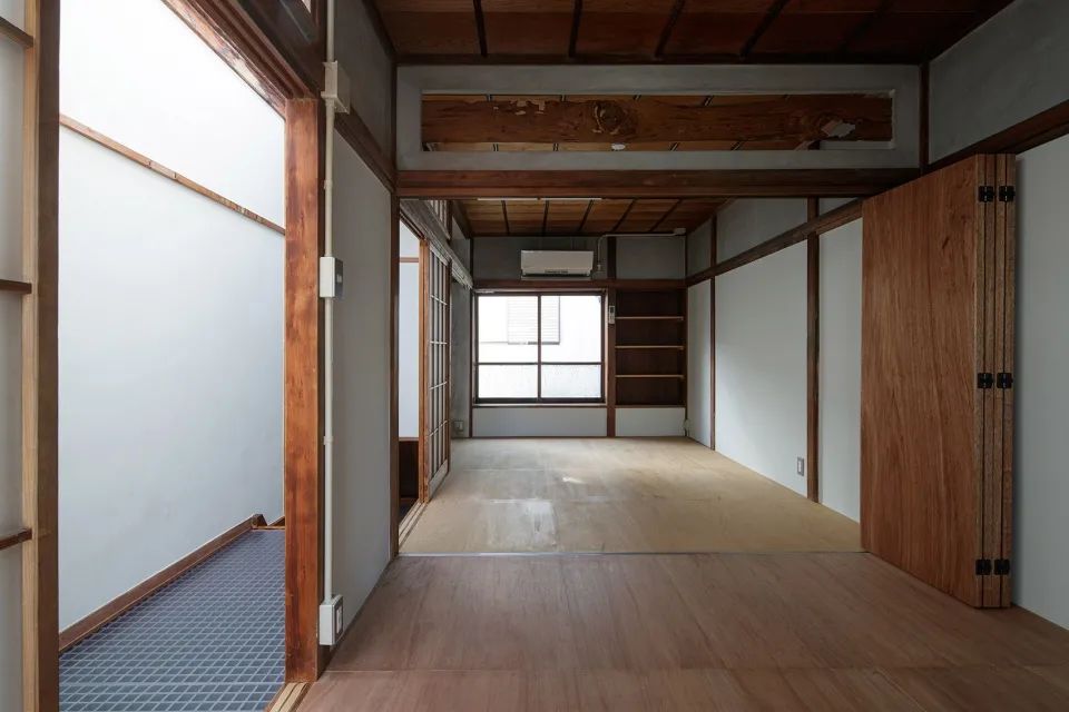 二樓空間 Tokyo House 東京木構造一戶建私人住宅目黒本町の家／ROOVICE
