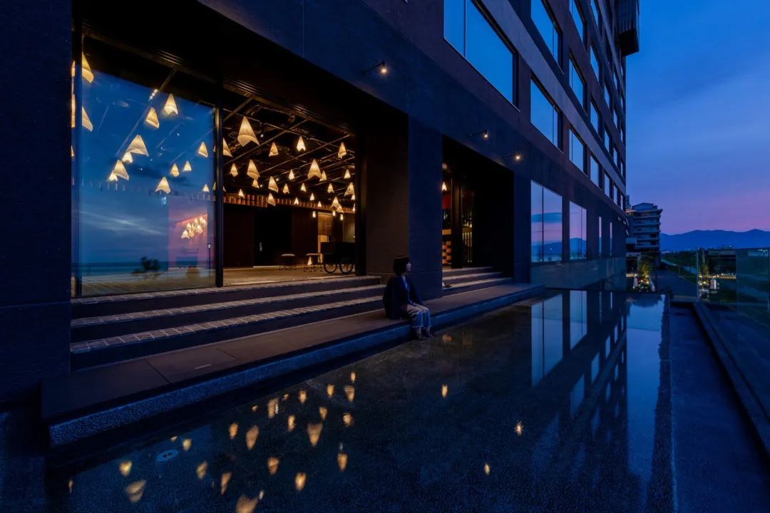 夜間水池 星野集團界別府溫泉旅館 Hoshino Resorts KAI Beppu Hot Spring Hotel／Kengo Kuma 隈研吾