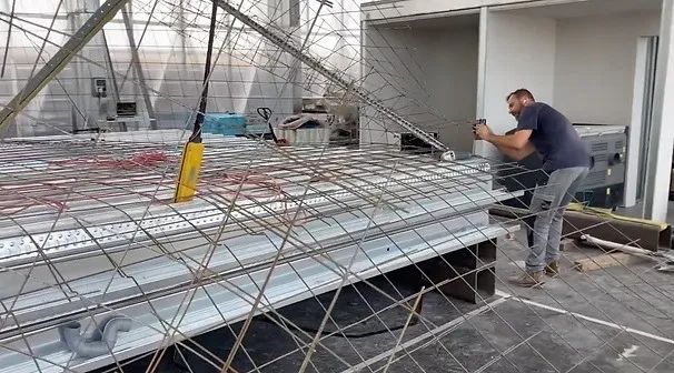 工作開始時，在3D空間中繪製鋼筋；測量和檢查比例