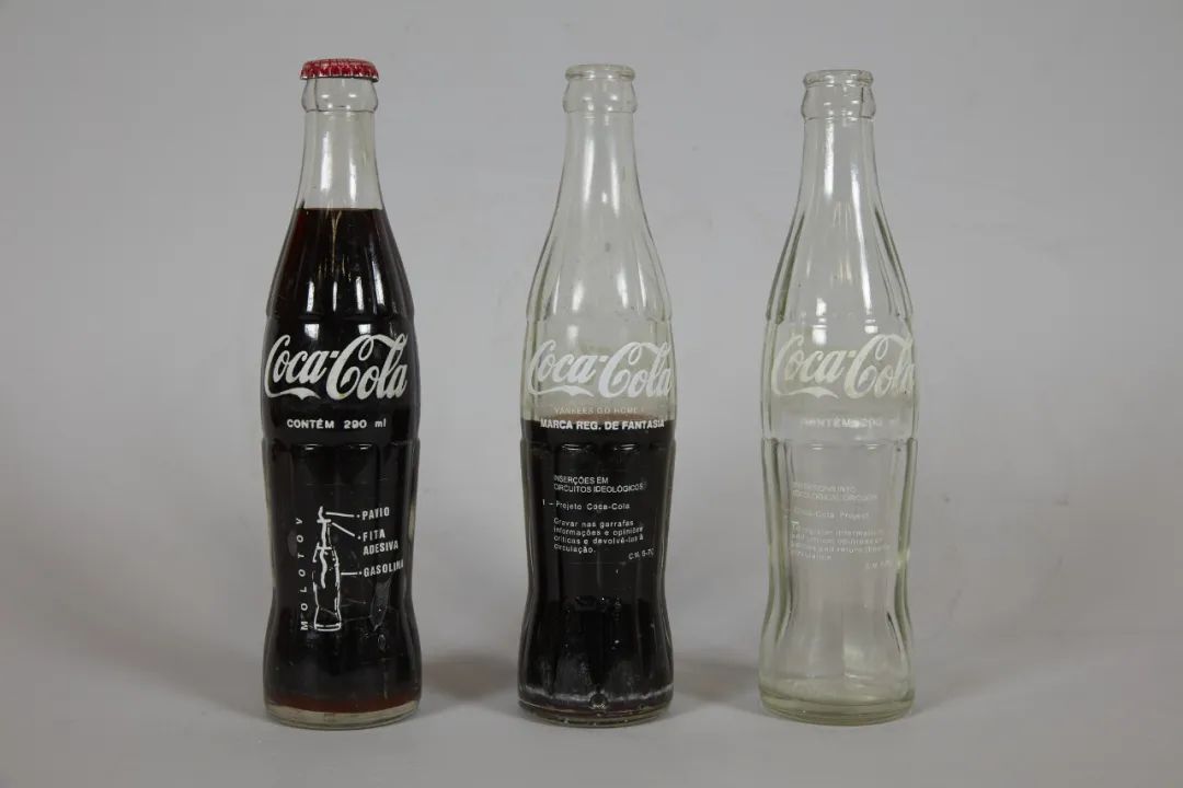 Cildo Meireles.INSERTIONS INTO IDEOLOGICAL CIRCUITS: 1. COCA-COLA PROJECT,1970 | MoMA