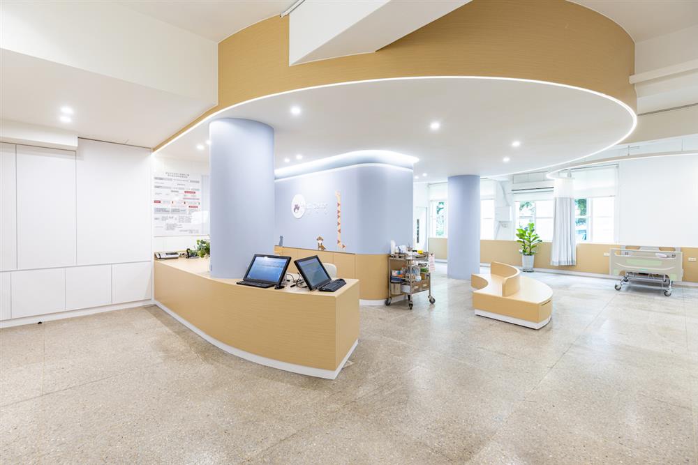 臺北市仁愛國小健康中心改造後報到處/MisoSoupDesign