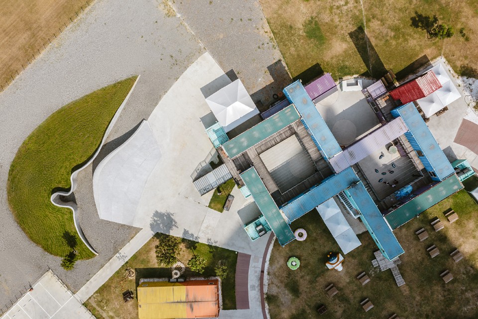 地景裝置高雄水水／曾令理 趙尉翔 辜達齊 一起設計＋偶然設計