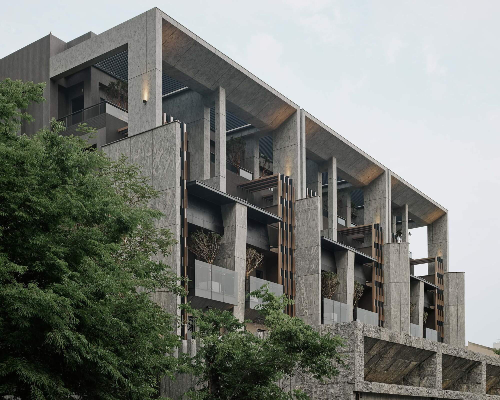 鉅璽建設建案台中南屯透天別墅鉅璽鉅砌／魏相曄 尋樸建築師事務所