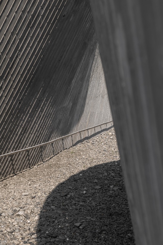 地景裝置高雄水水／曾令理 趙尉翔 辜達齊 一起設計＋偶然設計