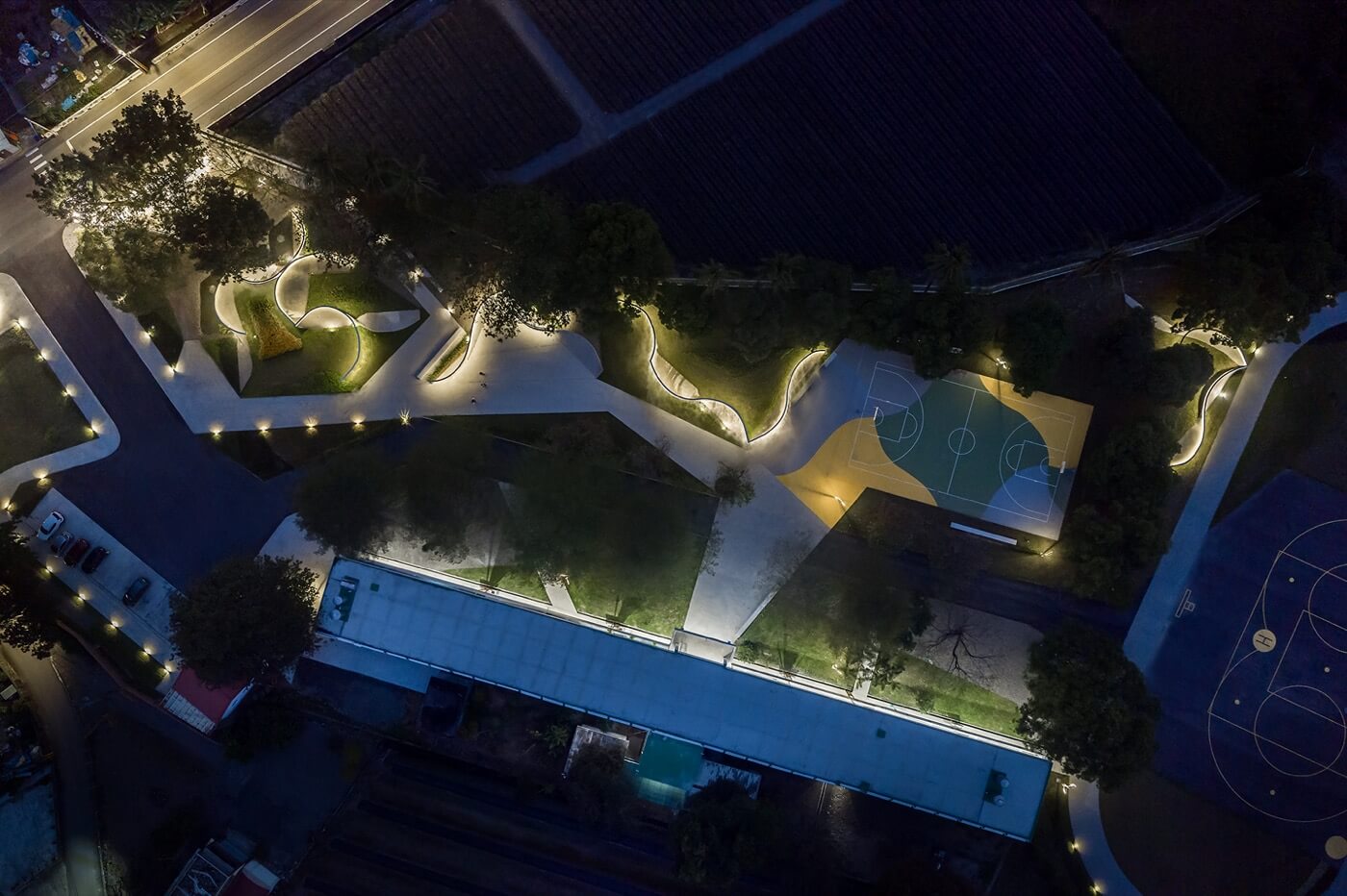 屏東高樹地景公園,南華微光 屏東智慧農業學校/一起設計+丁尺建築師事務所