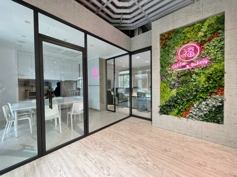 梧棲好宅打造「小福咖啡館」，推展身心障礙福利服務，社區民眾也可品嘗學員製作的咖啡和糕點。