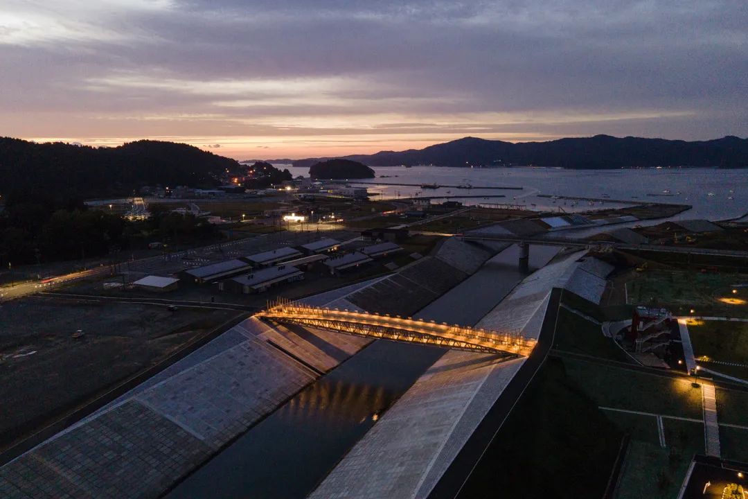 南三陸中橋人行步橋Pedestrian Bridge／Kengo Kuma隈研吾建築都市設計事務所