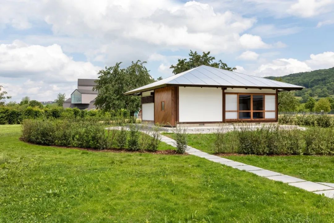 Vitra Campus 傘之家 © Dejan Jovanovic 篠原一男 Kazuo Shinohara