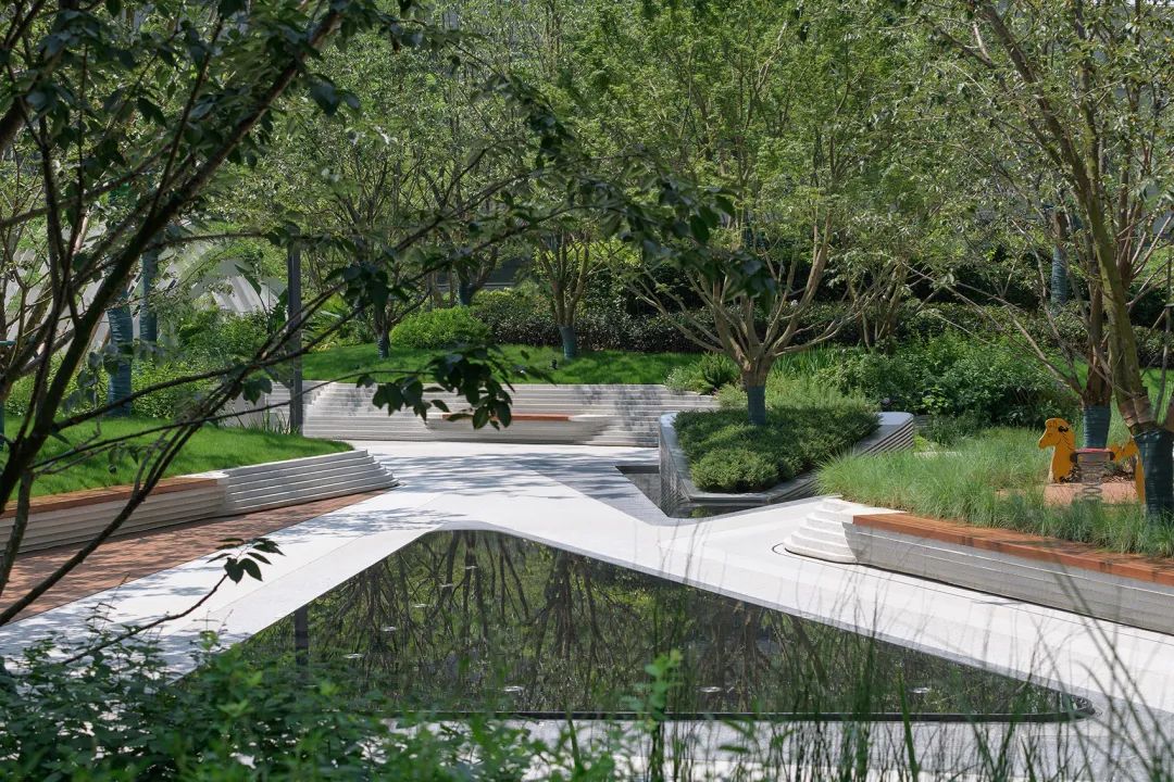 景觀設計硬鋪面結合水池 鄰里峽谷|麓湖·汀院 china landscape design/大小景觀