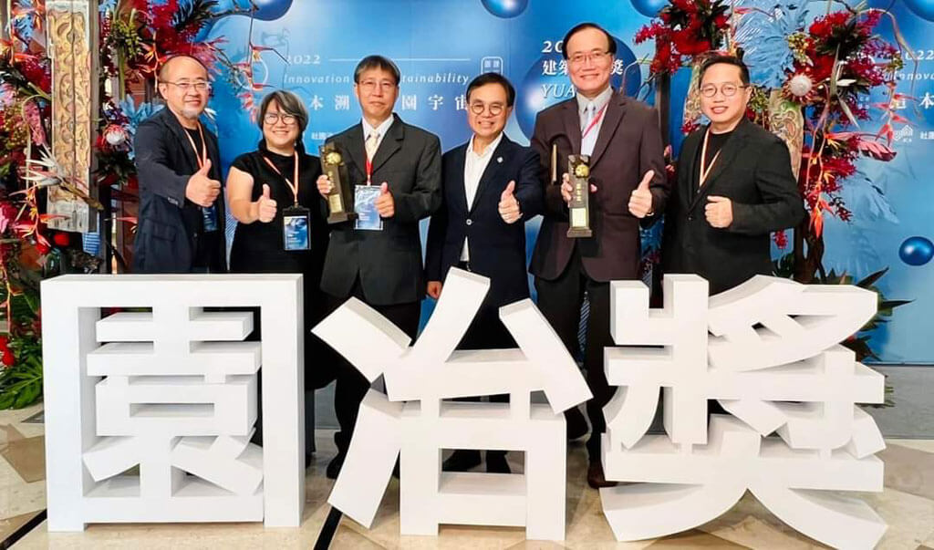 台中綠空鐵道軸線計畫由上典景觀(許富居+吳靜宜)以及謝文泰建築師事務所共同設計,獲頒2022年建築園治獎