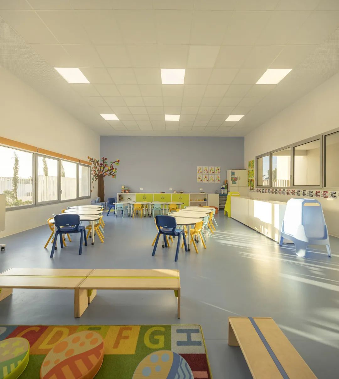 幼兒園教室 摩洛哥學校Jacques Chirac School／Saad El Kabbaj + Driss Kettani + Mohamed Amine Siana