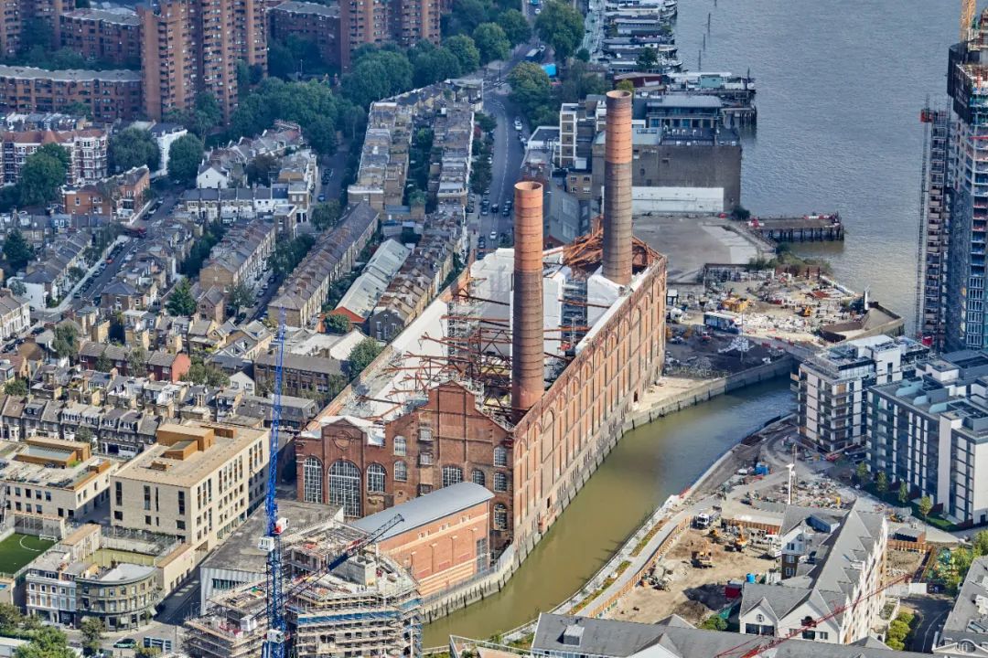 發電廠改造建設中 The power station renovation under construction