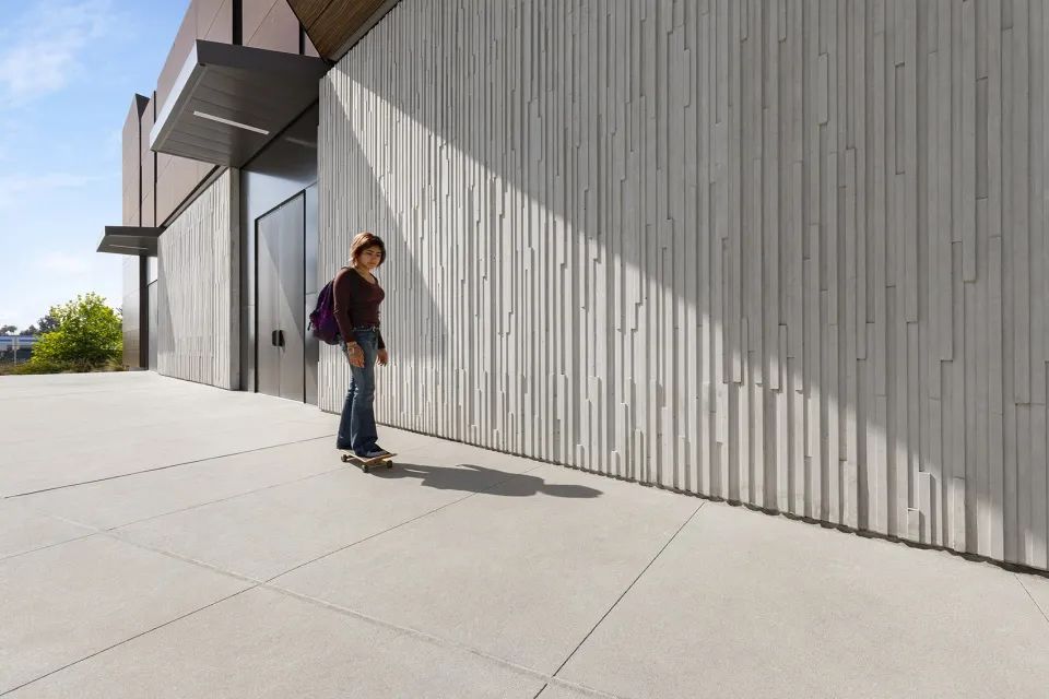 美國加州的高中教室及音樂廳Mira Mesa High School／Architects Mosher Drew