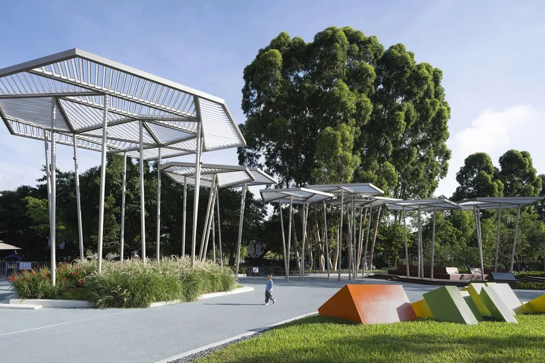 入口大棚架 深圳坪山兒童公園 / WEi Studio