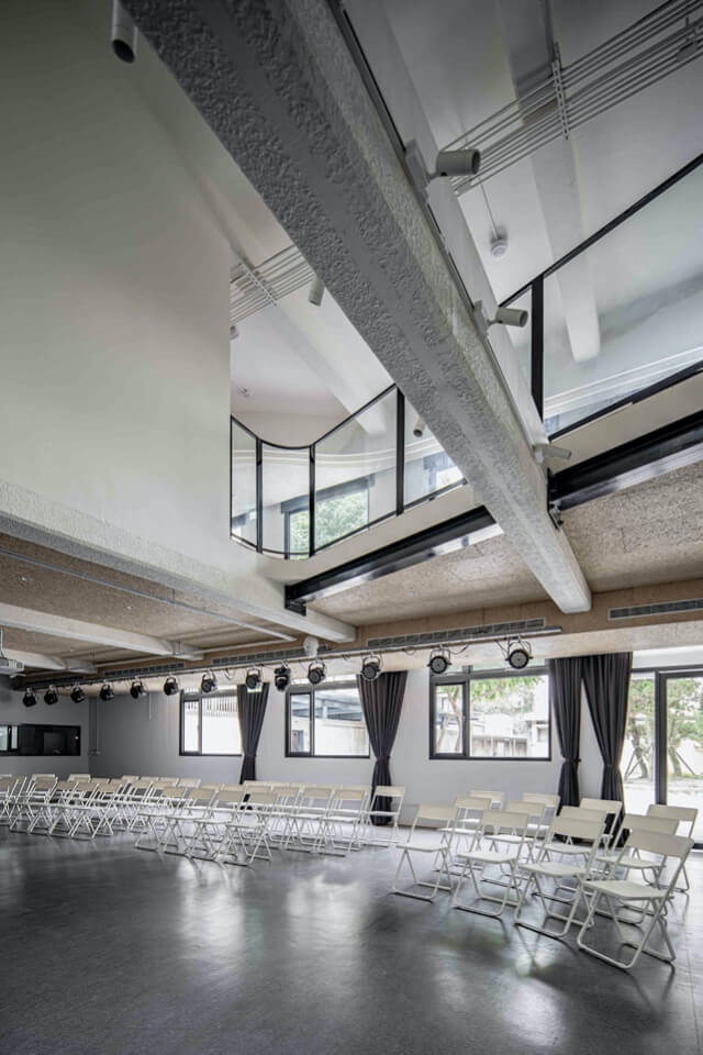 樓板拆除後使觀看角度延伸至二樓 國家人權博物館-人權學習中心／徐忠瑋建築師事務所+方禾設計