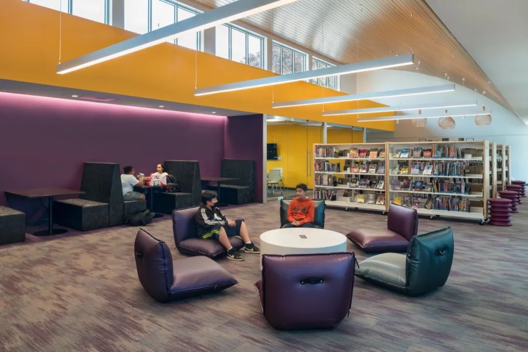 零能耗圖書館Charlotte & William Bloomberg Medford Public Library／Schwartz/Silver Architects