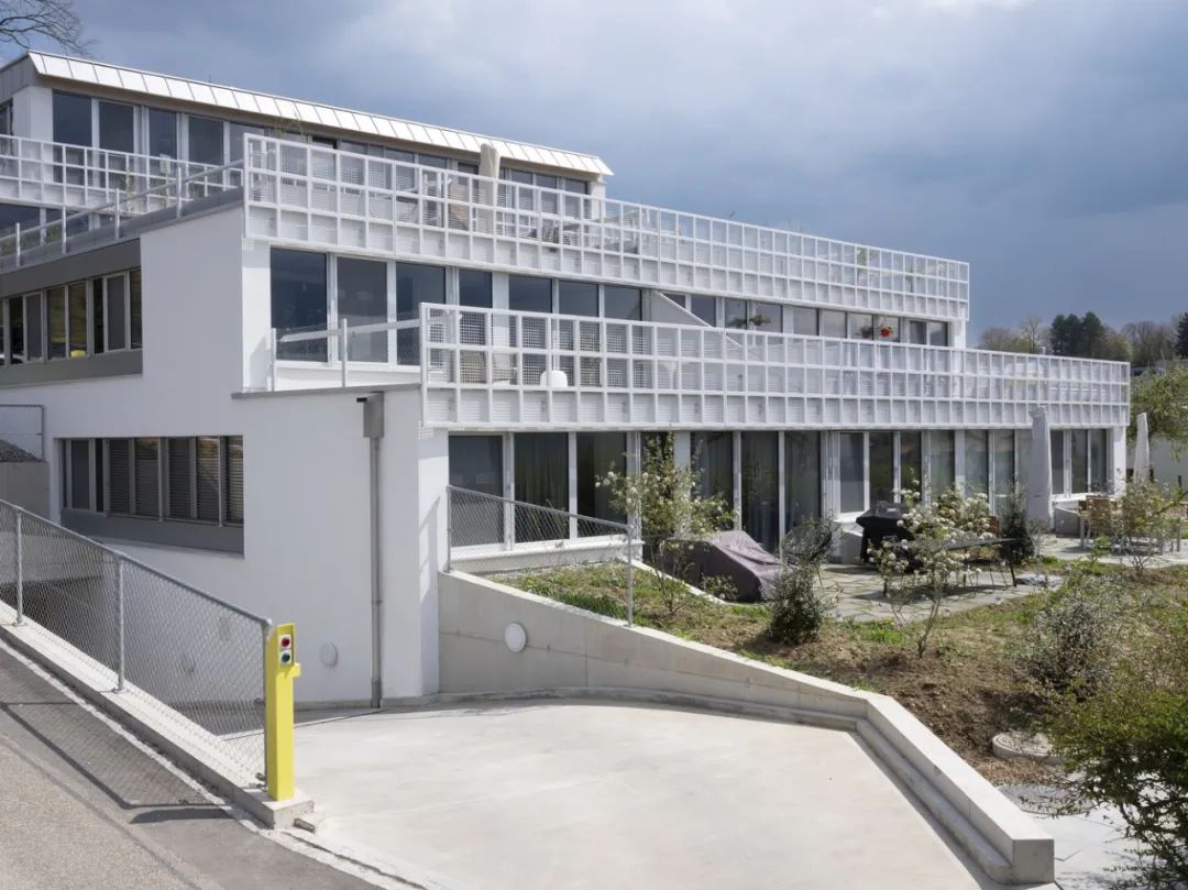 自第二次世界大戰後的建築熱潮以來,階梯式住宅在瑞士一直是一種流行的建築類型