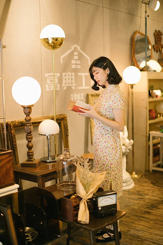 富興工廠1962首度與「鈴蘭通散步納涼會」合作，推出「旗袍古著造型體驗」活動