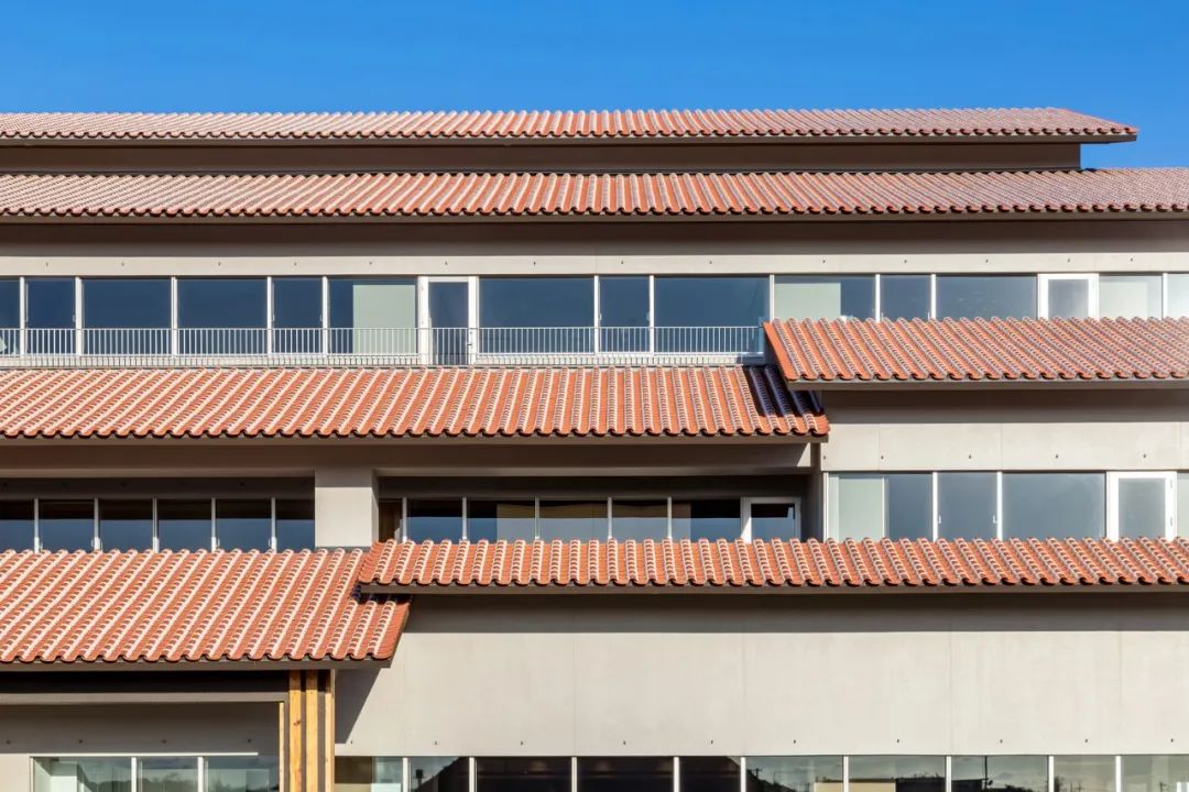 日本沖繩石垣市政府大樓／隈研吾建築都市設計事務所