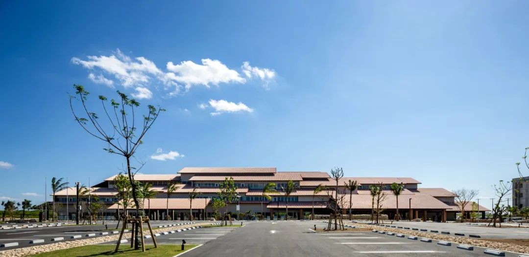 日本沖繩石垣市政府大樓／隈研吾建築都市設計事務所