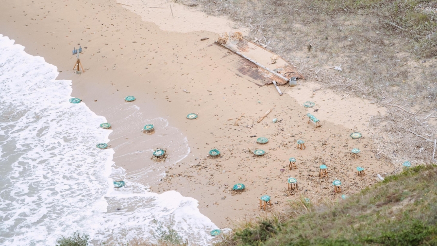 由策展人黃鼎堯、陳泳翰策劃的《迴島嶼吧》,以藝術行動、飲食體驗促進島嶼交流對話