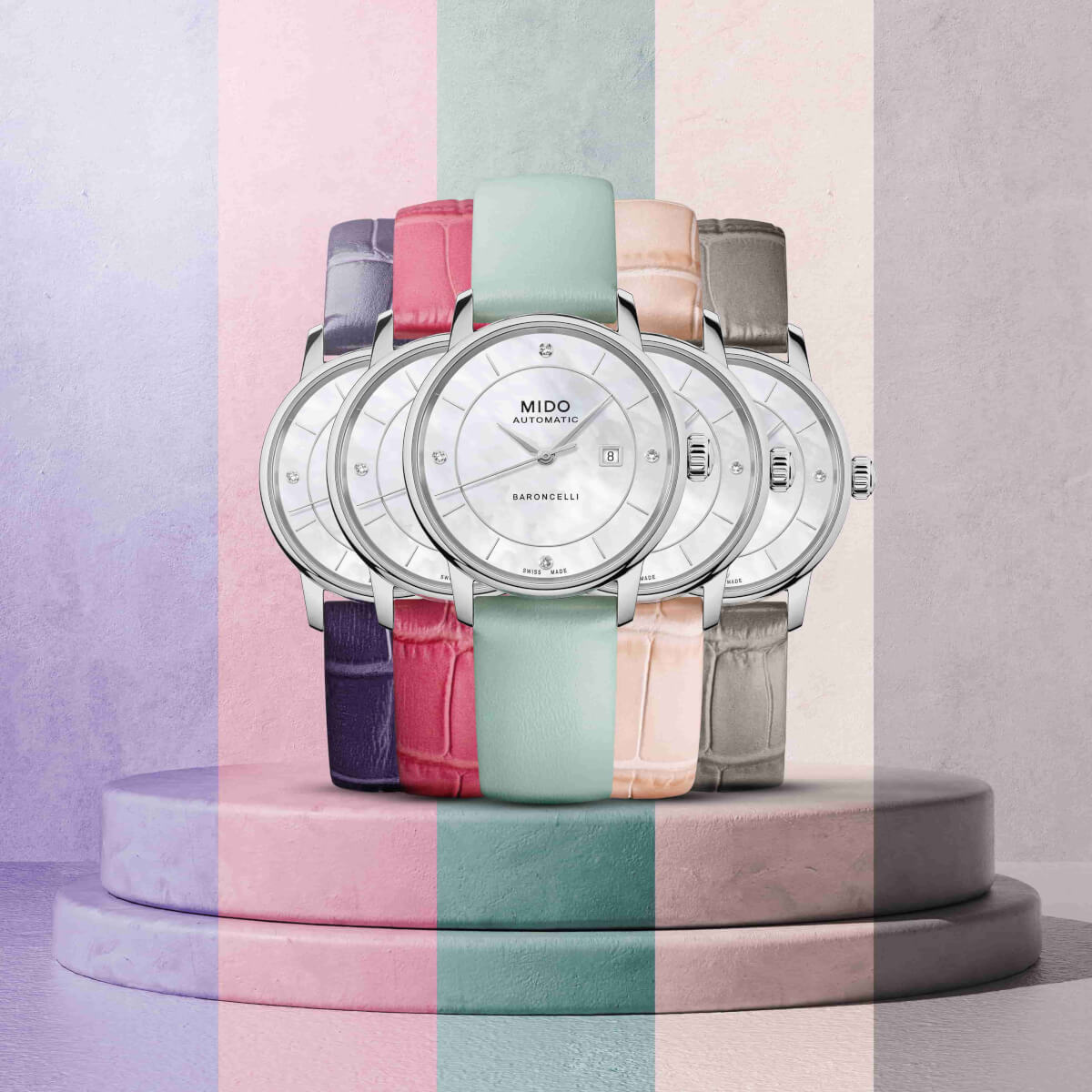 永恆系列經典漾彩腕表特別版，並將一次送上輕霧藍、漿果紅、隕石灰、淡藕粉、鳶尾紫的五色表帶。圖／MIDO提供