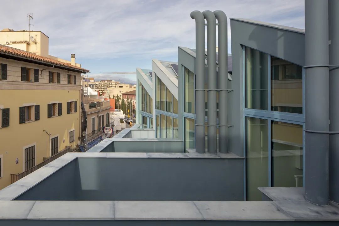 Las Fabri-Casas陽台近景 西班牙Project Gomila一期/MVRDV+GRAS Reynés Arquitectos