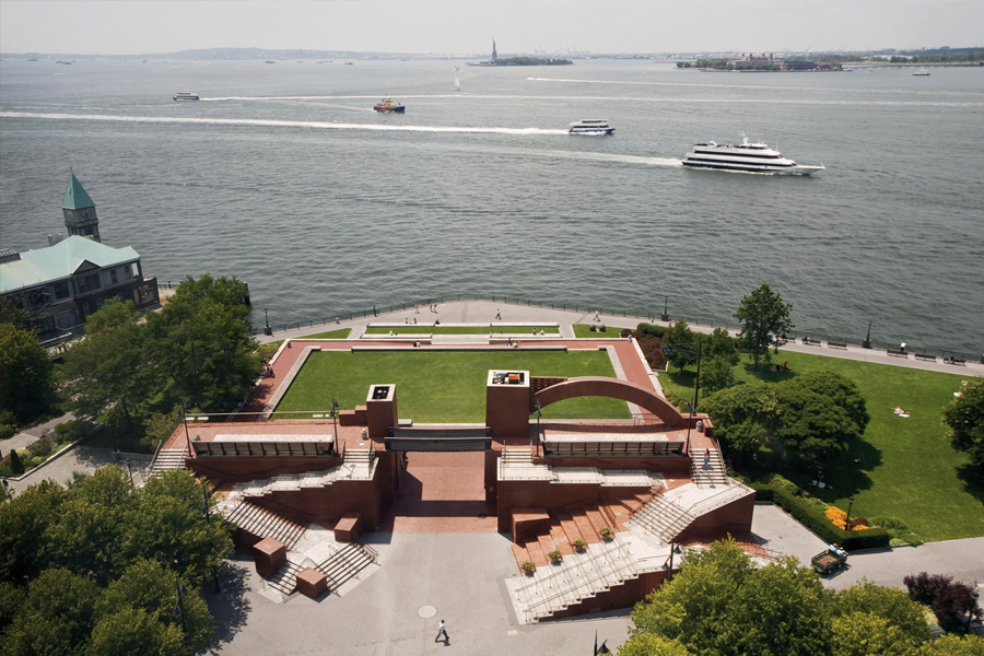 小羅伯特·瓦格納公園Robert F. Wagner, Jr. Park ／Laurie Olin Partnership