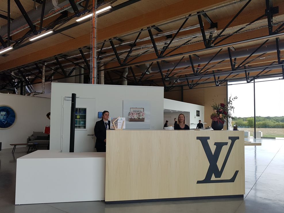 法國Louis Vuitton 2 ( Ateliers 1, 2, 3 )皮革工廠接待處