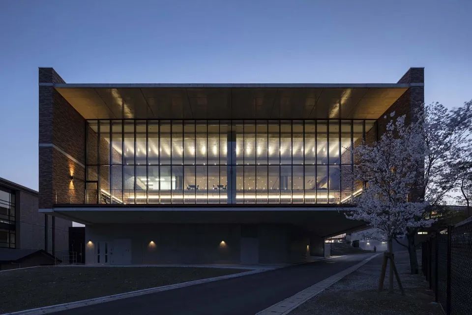京都大學桂圖書館／岸和郎+ K.ASSOCIATES/Architects