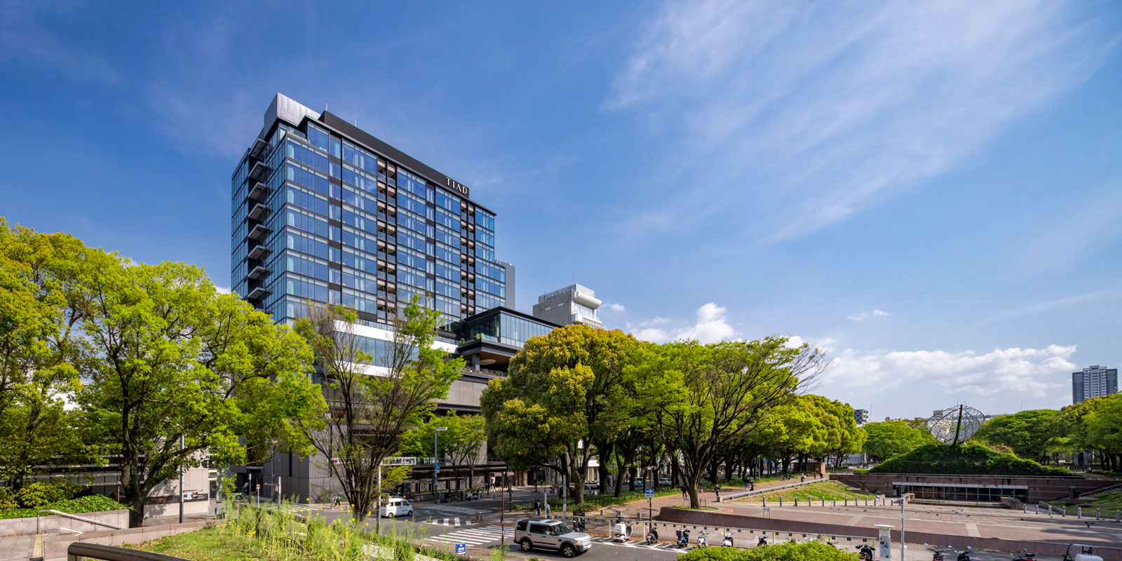 TIAD的位置優越,坐落在名古屋市的屋久大通旁,酒店客房一覽無餘的視野直達屋久大通公園及電視塔