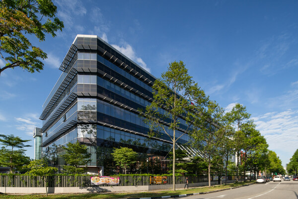 FOR SALE BY EXPRESSION OF INTEREST, 5 STOREY HIGH-SPECIFICATIONS INDUSTRIAL BUILDING, 152 UBI AVENUE 4 AT S$50 MILLION FOR SALE BY EXPRESSION OF INTEREST, 5 STOREY HIGH-SPECIFICATIONS INDUSTRIAL BUILDING, 152 UBI AVENUE 4 AT S$50 MILLION 通過意向書出售,5 層高規格工業大廈,152 UBI AVENUE 4,售價 5,000 萬新元