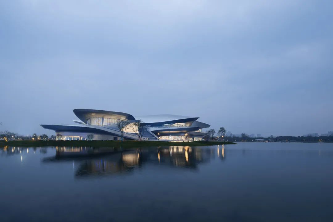 成都科幻博物館／Zaha Hadid Architects