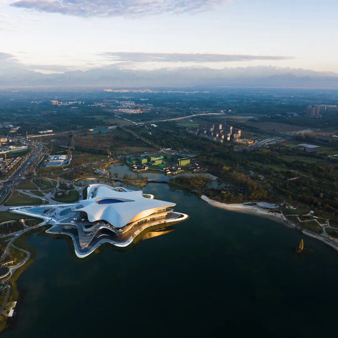 成都科幻博物館／Zaha Hadid Architects