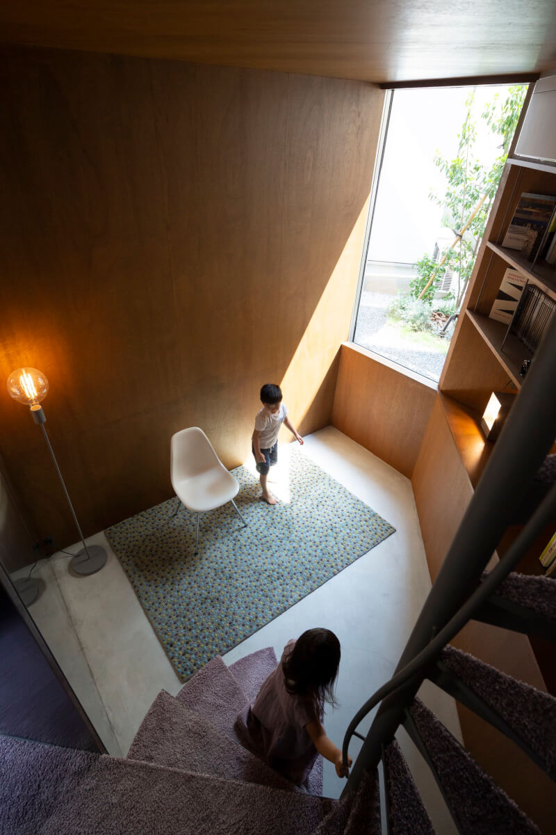 出窓の塔居 Bay Window Tower House /藤貴彰 藤悠子Takaaki Fuji + Yuko Fuji Architecture