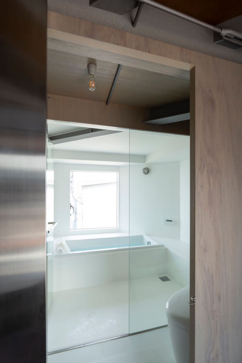 出窓の塔居 Bay Window Tower House ／藤貴彰 藤悠子Takaaki Fuji + Yuko Fuji Architecture