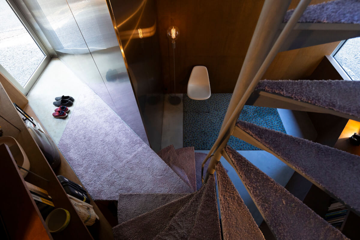 出窓の塔居 Bay Window Tower House ／藤貴彰 藤悠子Takaaki Fuji + Yuko Fuji Architecture